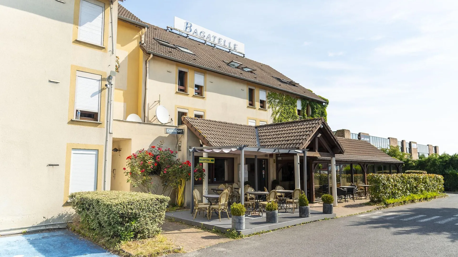 Hotel Bagatelle Paris Nord Roissy Cdg Goussainville  3*, Goussainville (Val-d'Oise)